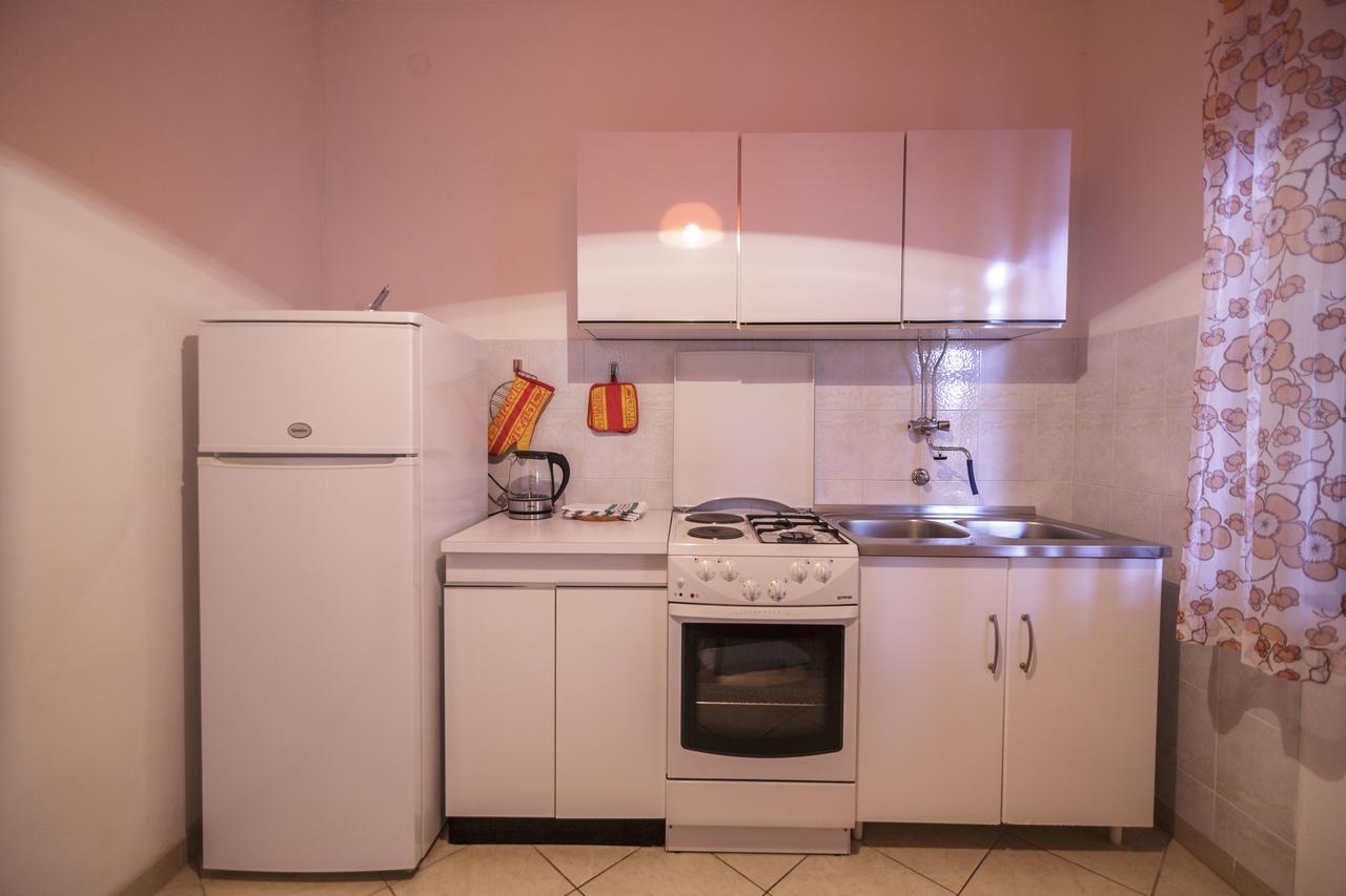 Apartmani Jordana コミジャ エクステリア 写真
