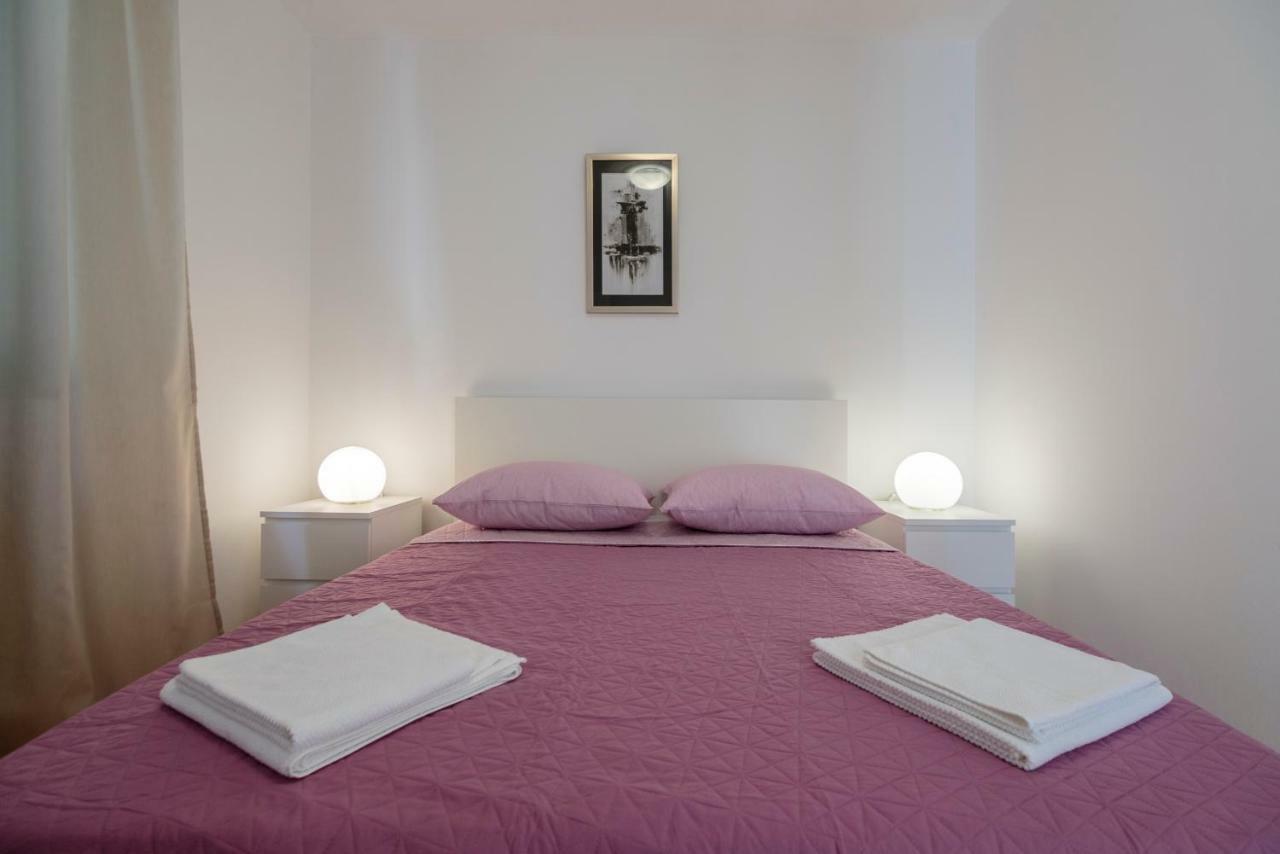 Apartmani Jordana コミジャ エクステリア 写真